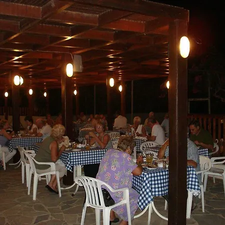 Harry's 3* Protaras