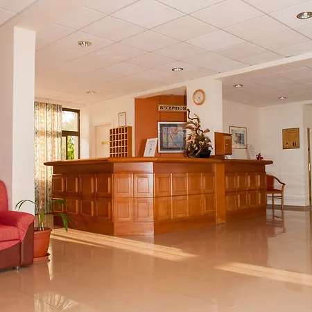 Harry's 3* Protaras